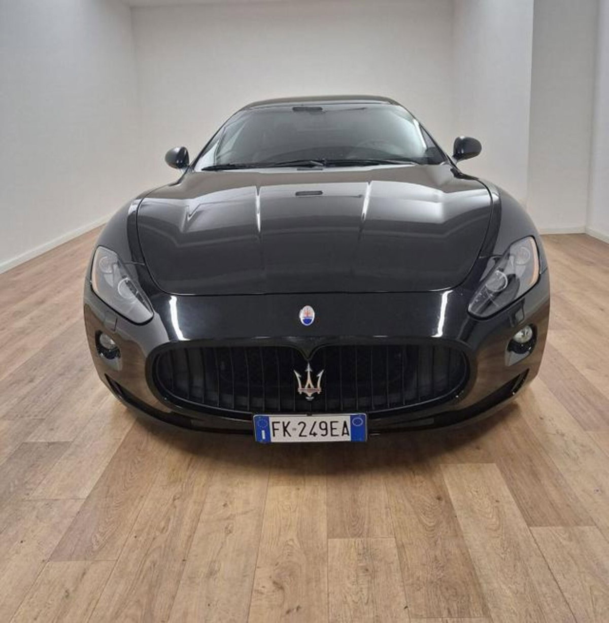 Maserati Granturismo GranTurismo 4.7 V8 MC Stradale (2)