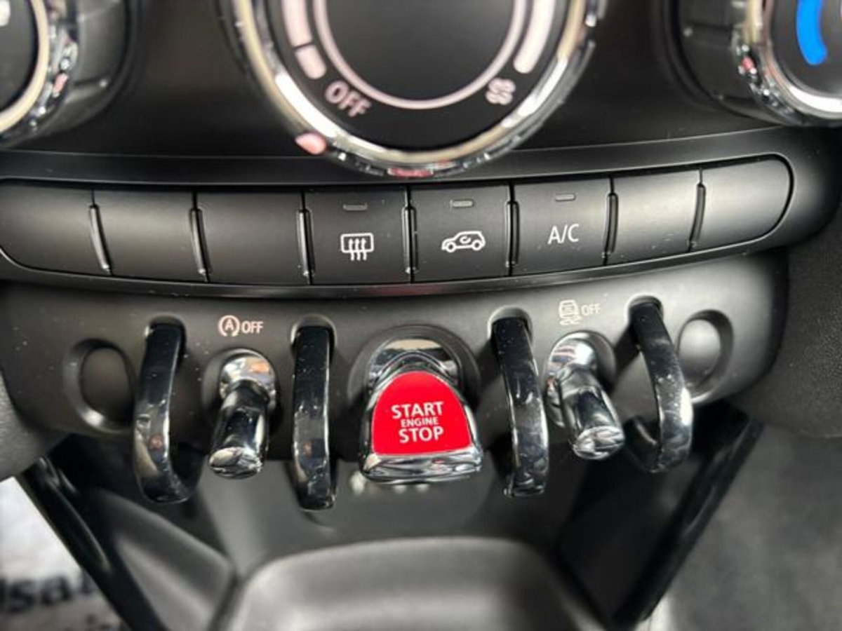 MINI Mini 1.5 Cooper D (18)