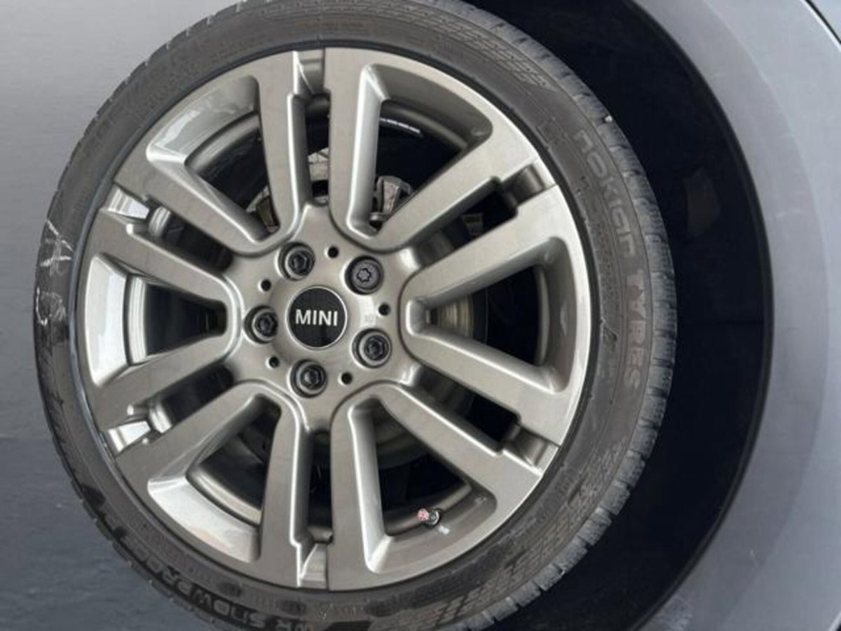 MINI Mini 1.5 Cooper D (6)