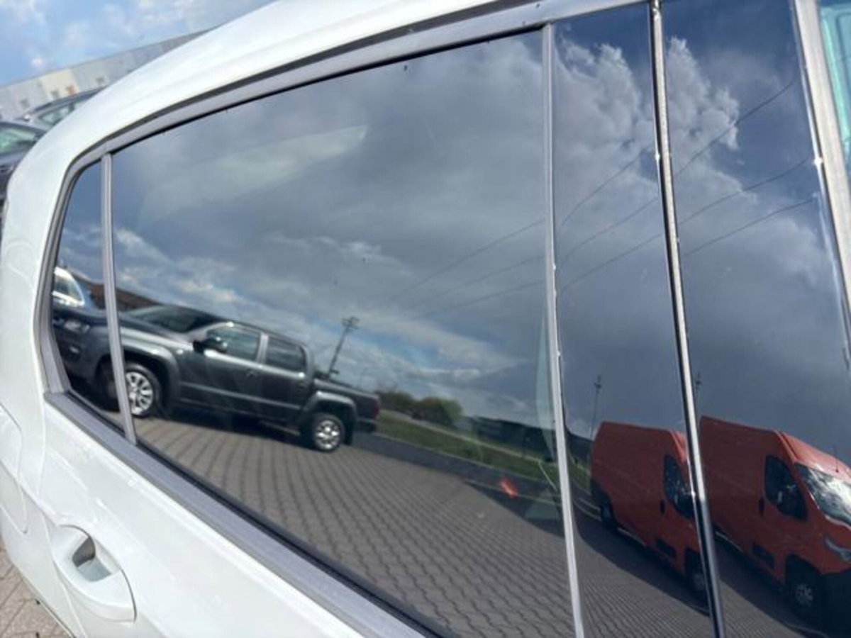 Volkswagen Golf 2.0 TDI 150 CV DSG SCR R-Line (13)