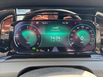 Volkswagen Golf 2.0 TDI 150 CV DSG SCR R-Line (19)