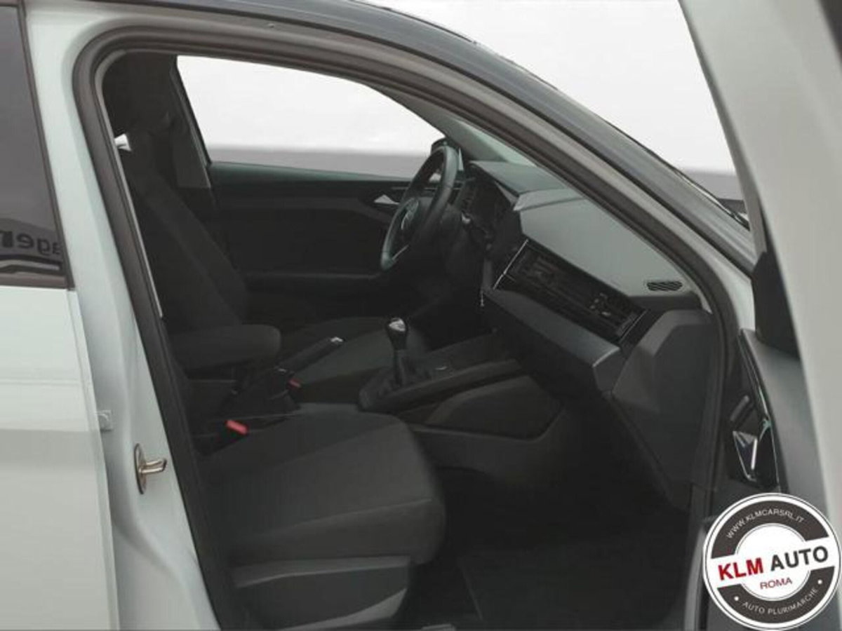 Audi A1 Sportback Sportback 25 1.0 tfsi Business (11)