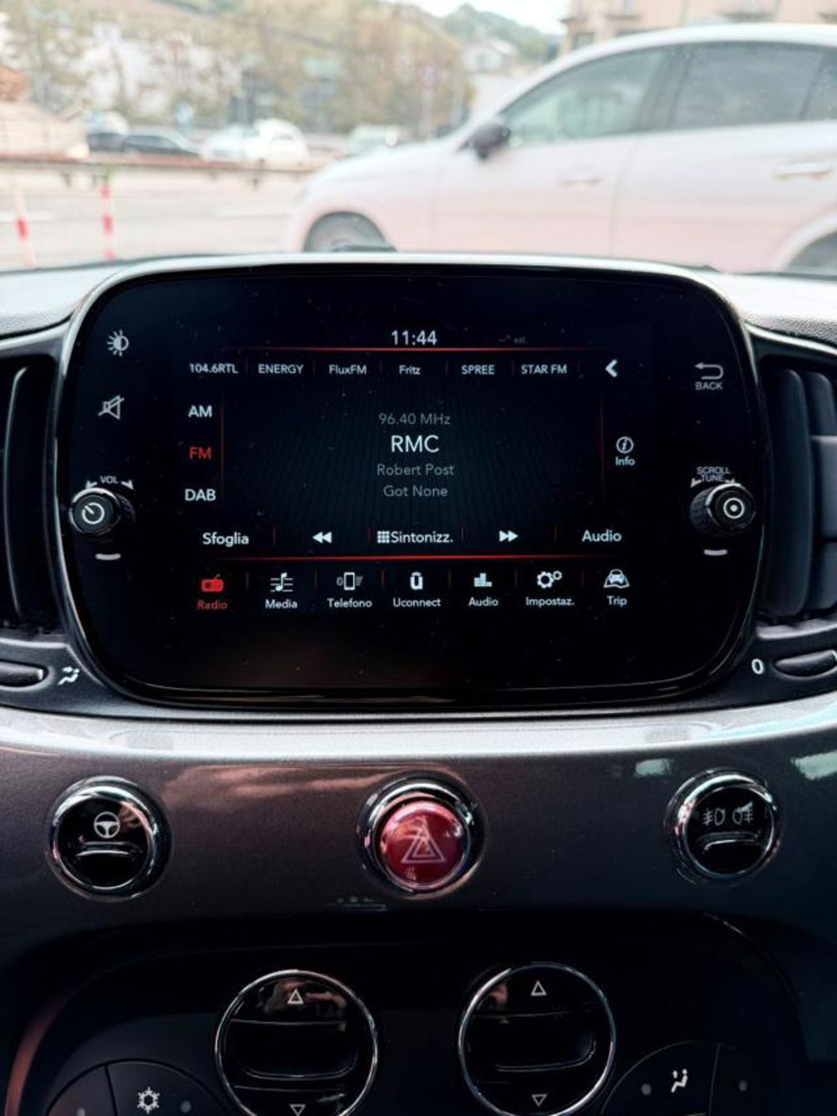 Fiat 500 1.0 Hybrid Club (12)