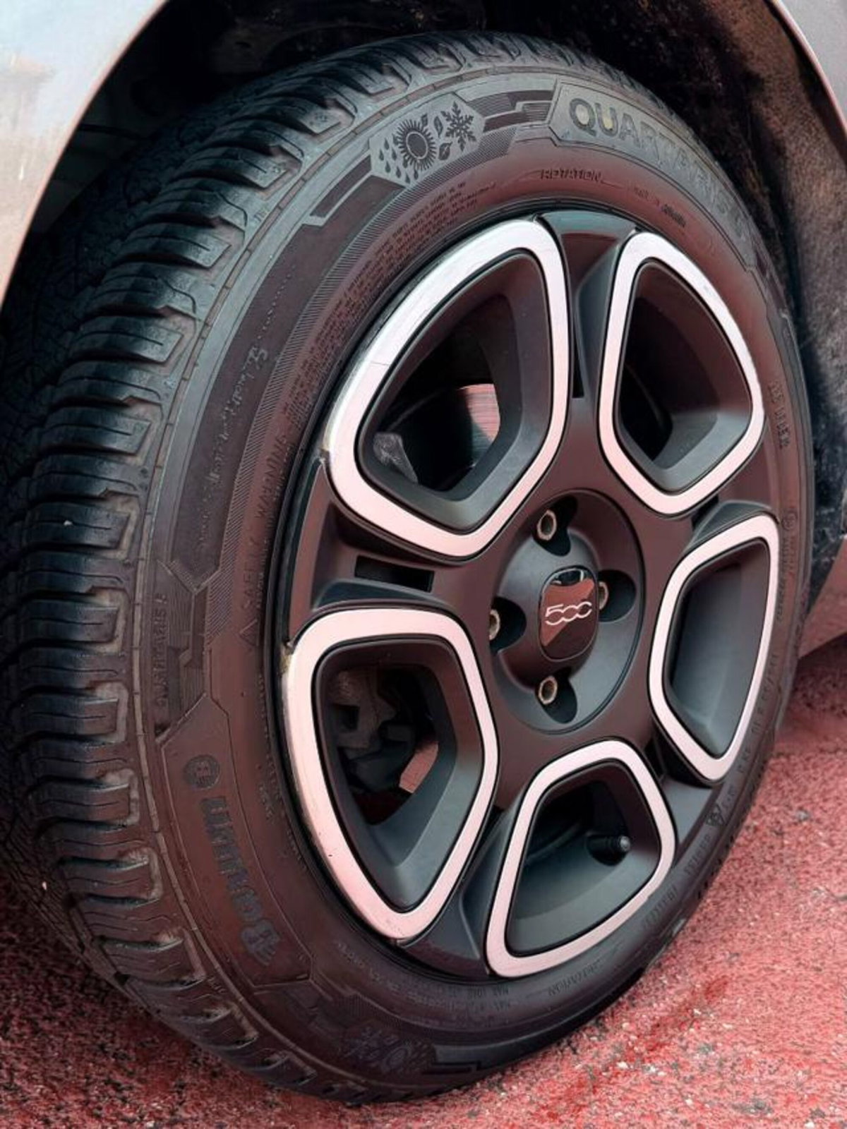 Fiat 500 1.0 Hybrid Club (16)