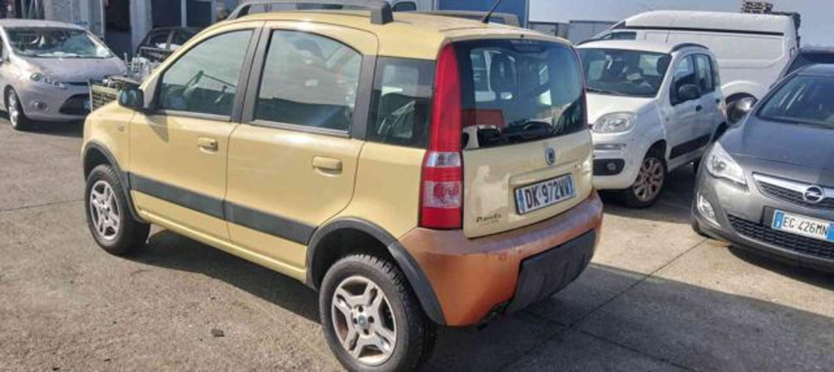 Fiat Panda 1.3 MJT 16V 4x4 (3)
