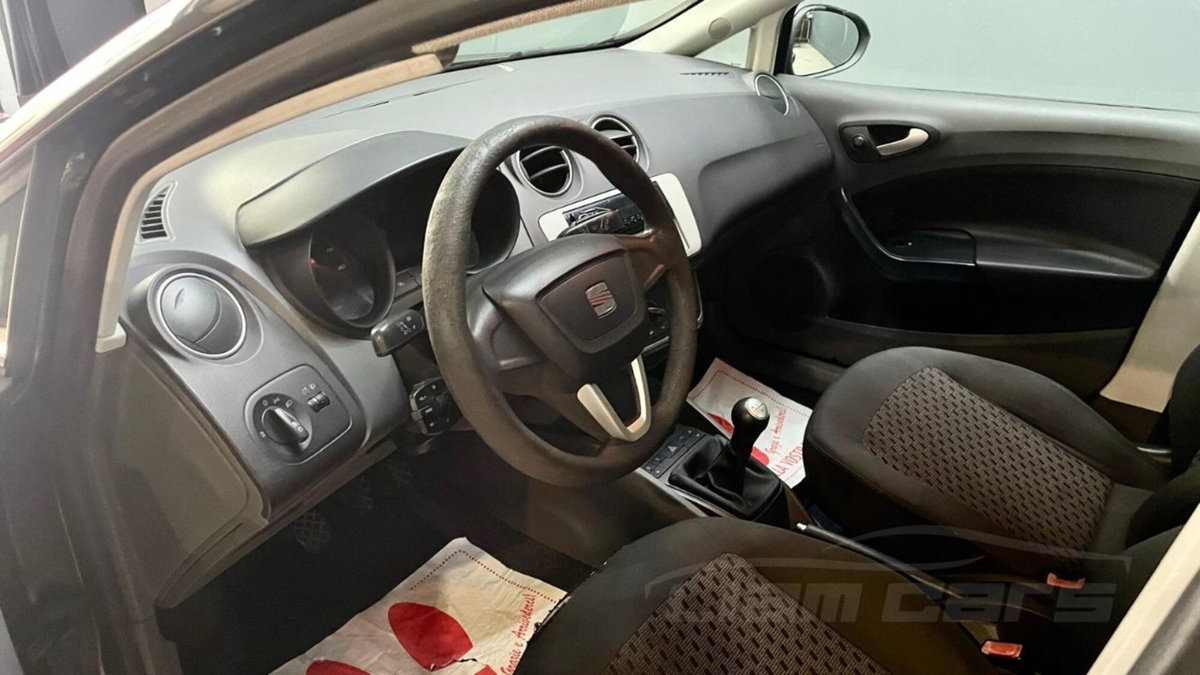 SEAT Ibiza 1.2 5p. Style (8)