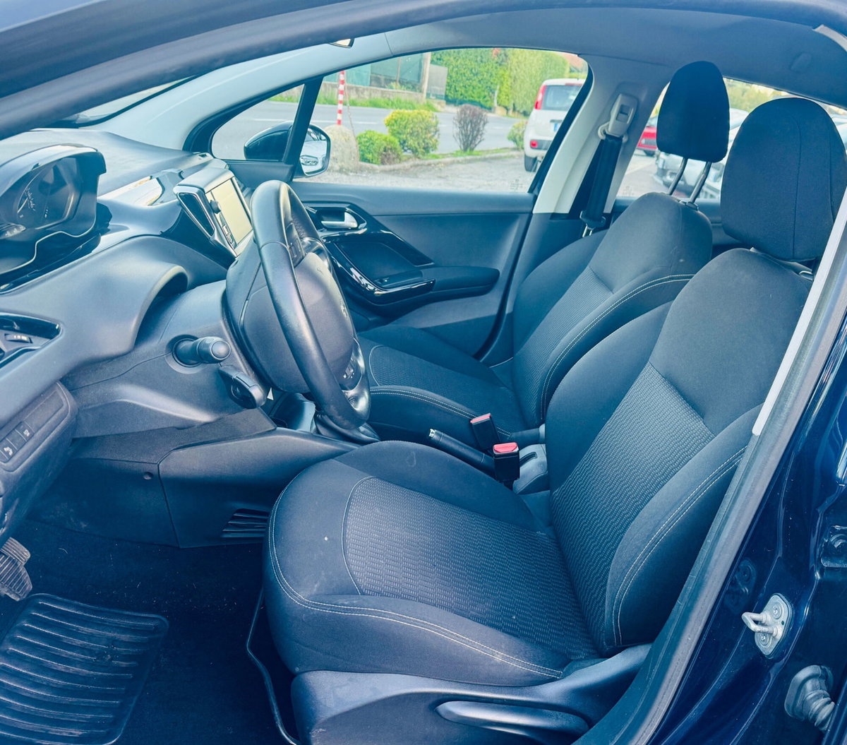 Peugeot 208 82 Stop&Start 5 porte Allure (9)