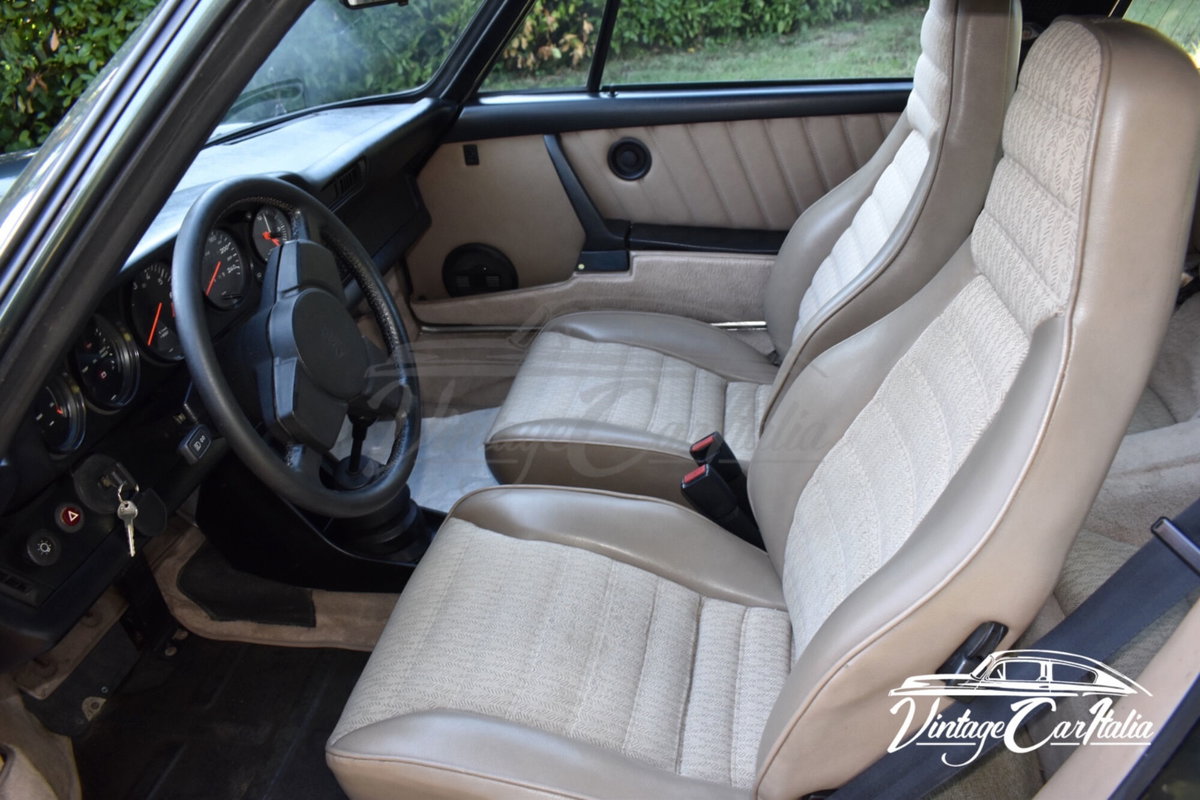 Porsche 911 Cabrio SC 3.0 Targa (11)