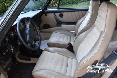 Porsche 911 Cabrio SC 3.0 Targa (11)
