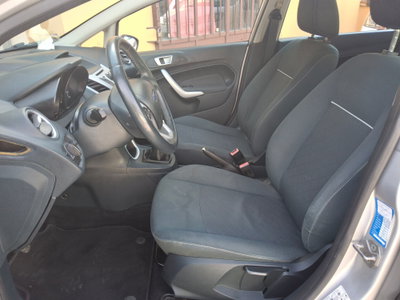 Ford Fiesta 1.2 82 CV 5 porte Titanium (16)