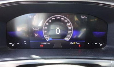 Volkswagen T-Roc 1.5 tsi Life dsg (4)