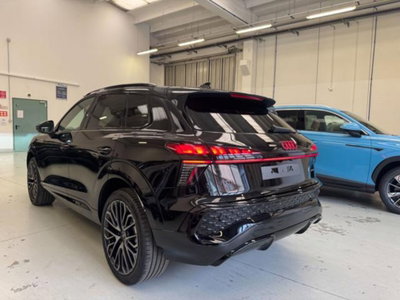 Audi Q3 Sportback 2.0 tfsi S line edition quattro 265cv s-tronic (4)