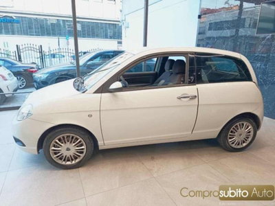Lancia Ypsilon 1.2 Argento (4)