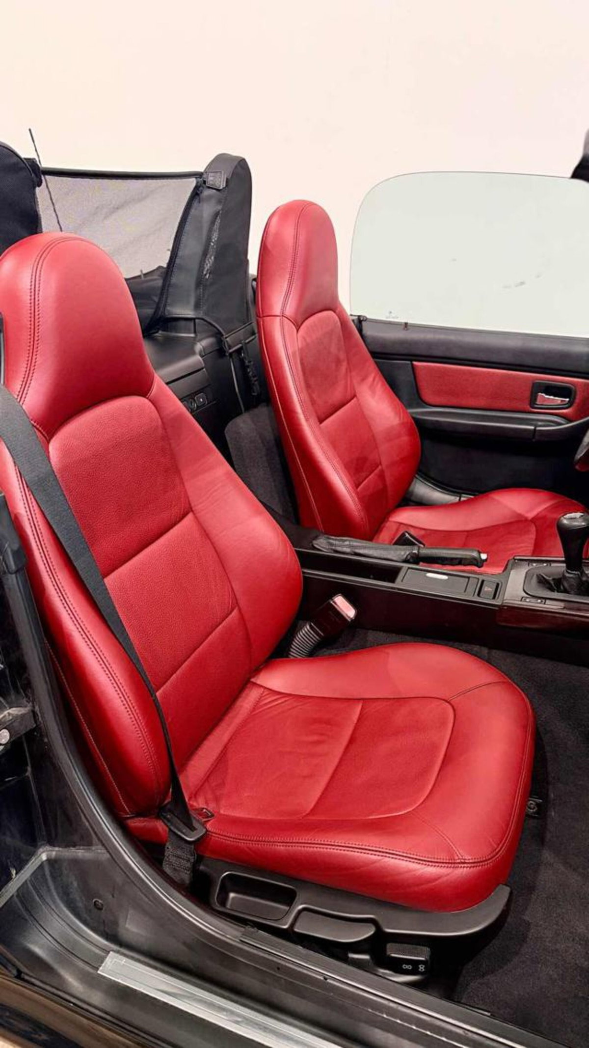 BMW Z3 Cabrio 2.8 24V cat Roadster (13)