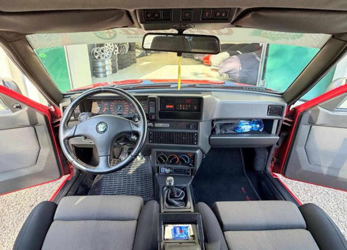 Alfa Romeo 75 1.8i turbo America (9)
