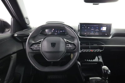 Peugeot 2008 PureTech 100 S&S Allure (4)