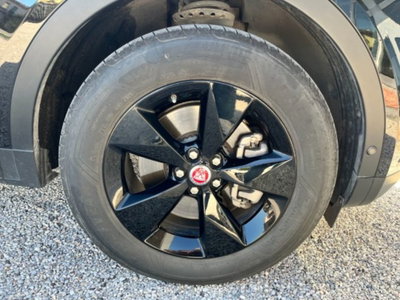 Jaguar E-Pace 2.0d i4 mhev R-Dynamic S awd 163cv auto (11)