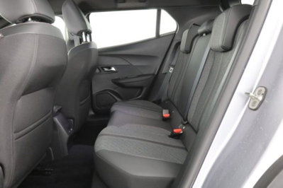 Peugeot 2008 PureTech 100 S&S Allure (2)