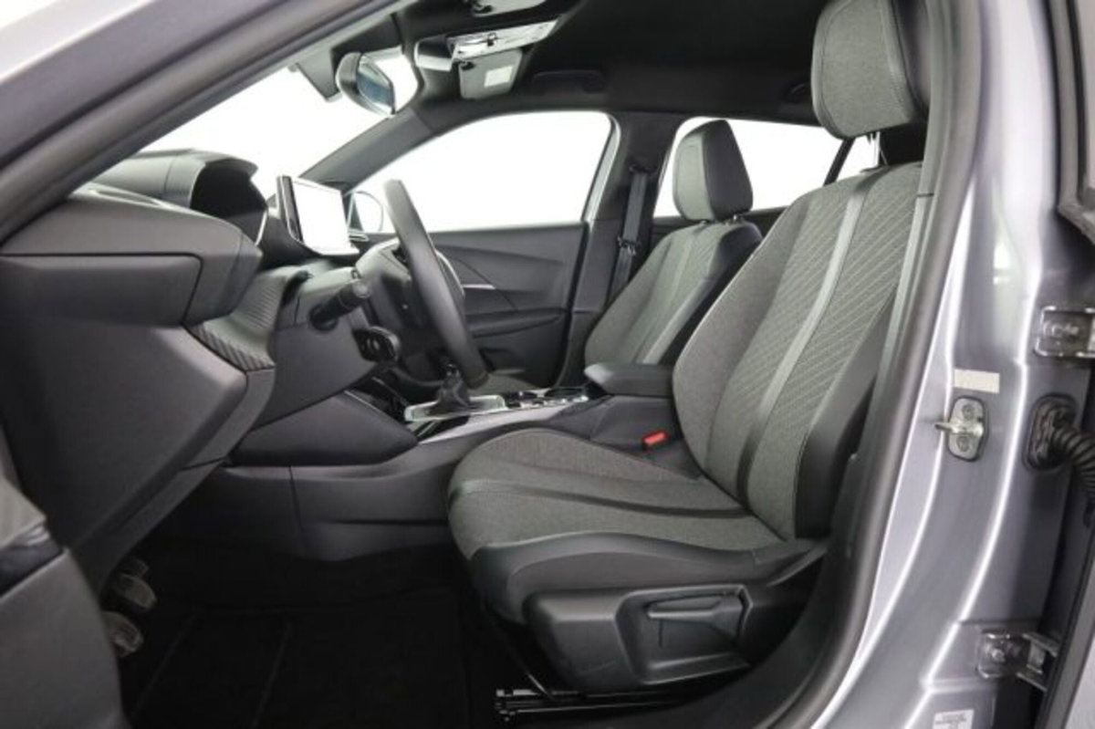 Peugeot 2008 PureTech 100 S&S Allure