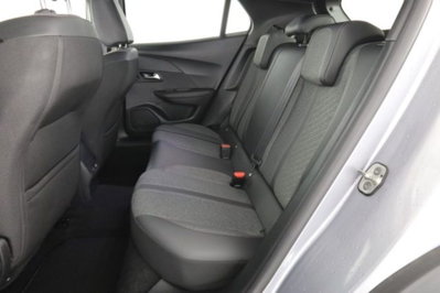 Peugeot 2008 PureTech 100 S&S Allure (2)