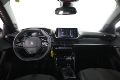 Peugeot 2008 PureTech 100 S&S Allure (4)