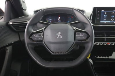 Peugeot 2008 PureTech 100 S&S Allure (5)