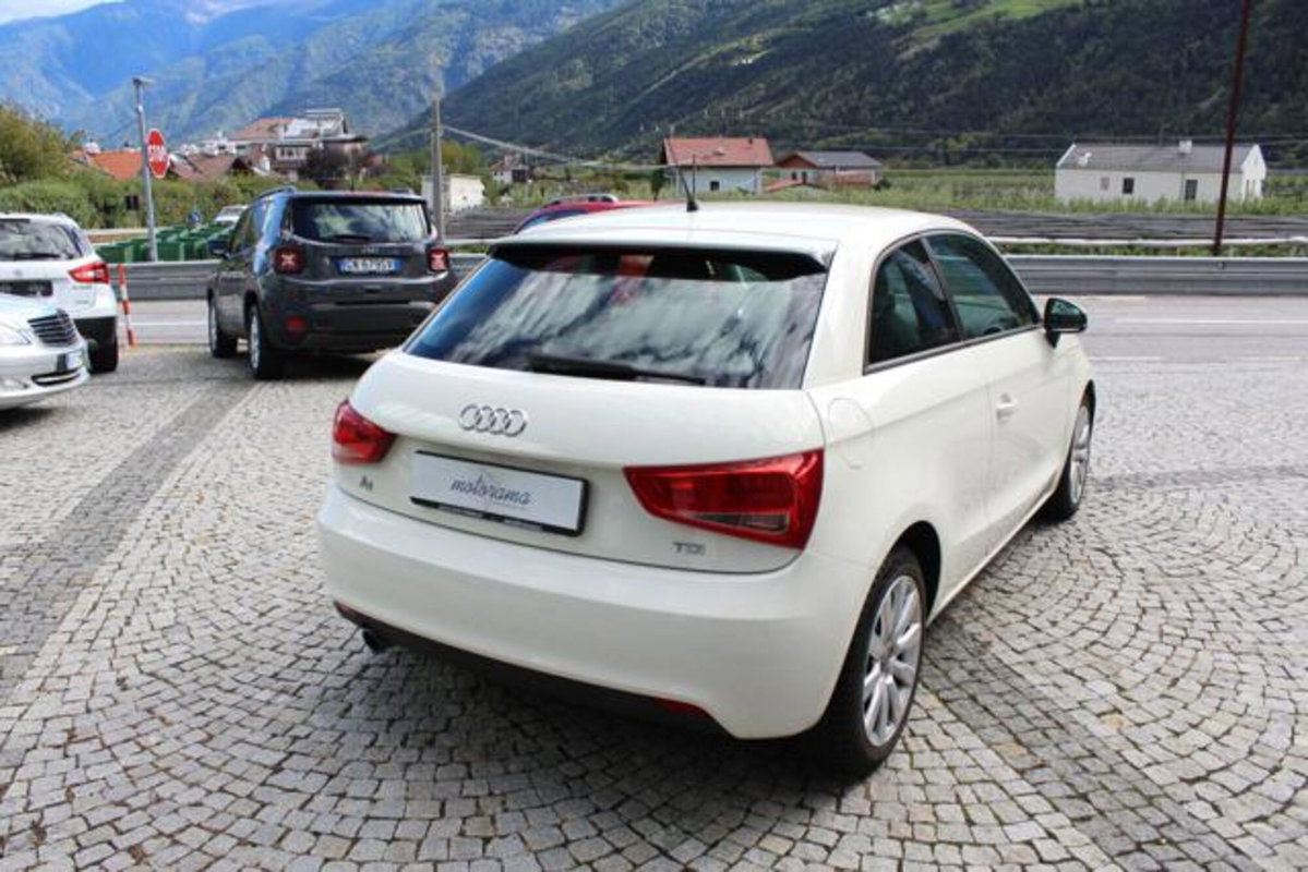 Audi A1 1.6 TDI 105 CV Ambition (4)