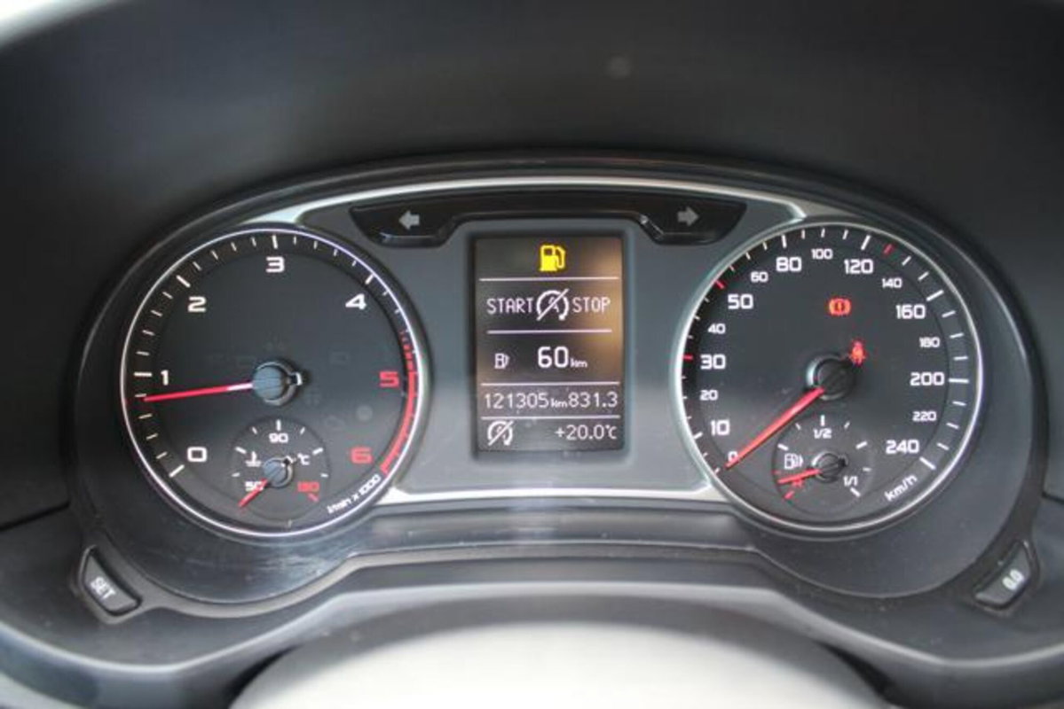 Audi A1 1.6 TDI 105 CV Ambition (9)