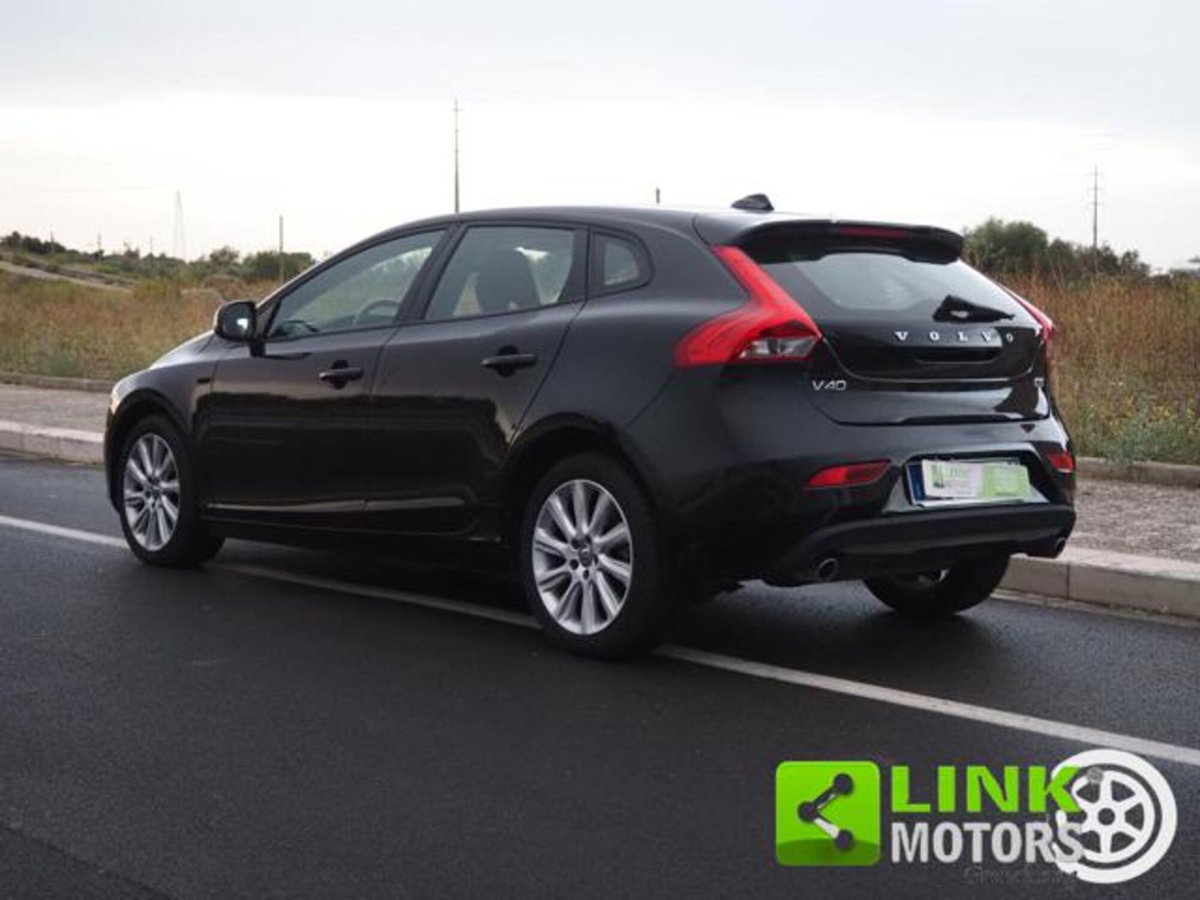 Volvo V40 D3 Momentum (9)