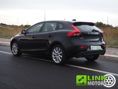 Volvo V40 D3 Momentum (9)