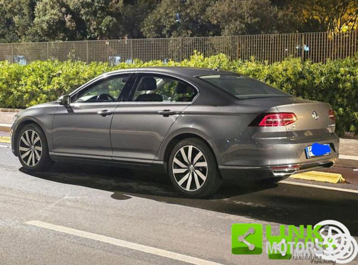 Volkswagen Passat 2.0 TDI DSG Highline BlueMotion Technology (20)