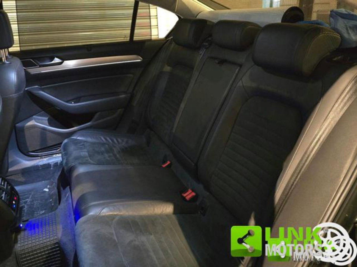 Volkswagen Passat 2.0 TDI DSG Highline BlueMotion Technology (7)