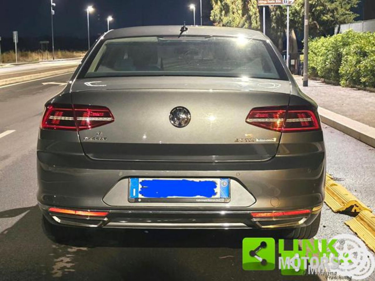 Volkswagen Passat 2.0 TDI DSG Highline BlueMotion Technology (8)