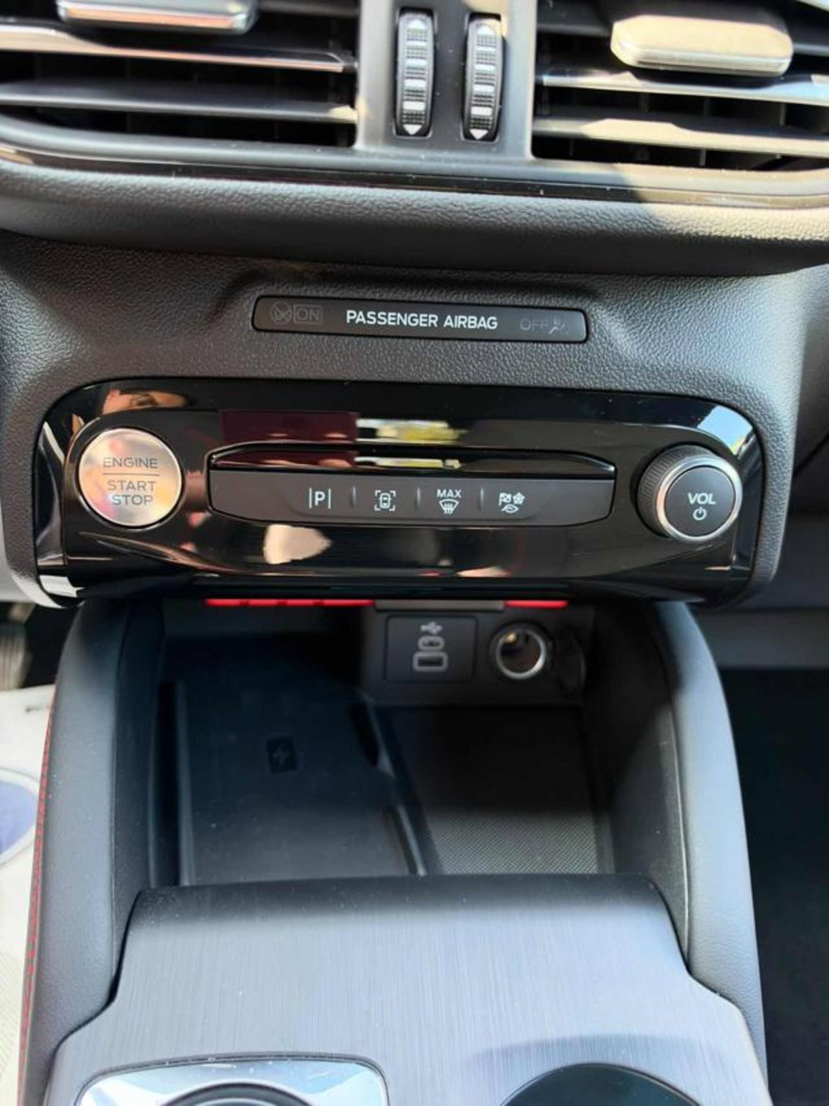 Ford Kuga 1.5 ecoboost ST-Line 2wd 150cv (15)