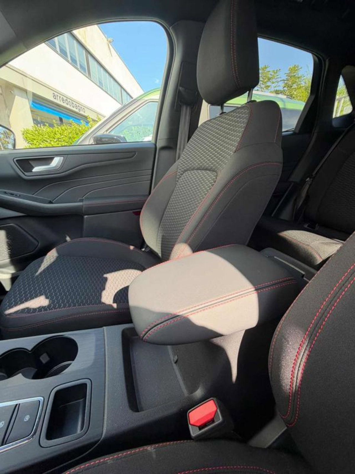 Ford Kuga 1.5 ecoboost ST-Line 2wd 150cv (8)