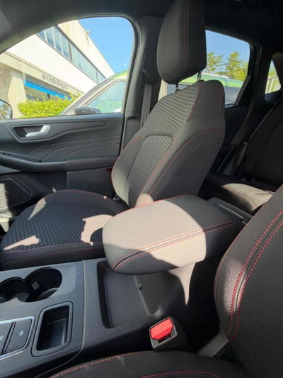Ford Kuga 1.5 ecoboost ST-Line 2wd 150cv (8)