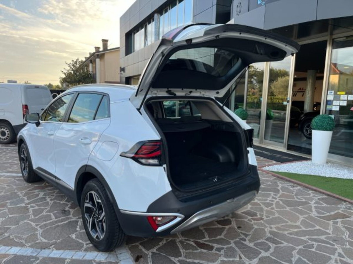 Kia Sportage 1.6 crdi mhev Business dct (15)
