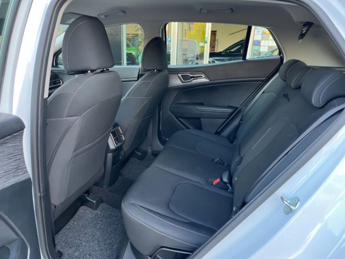 Kia Sportage 1.6 crdi mhev Business dct (4)