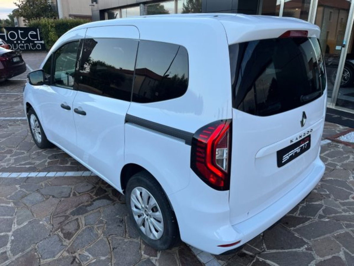Renault Kangoo 1.3 tce Authentic 100cv (2)