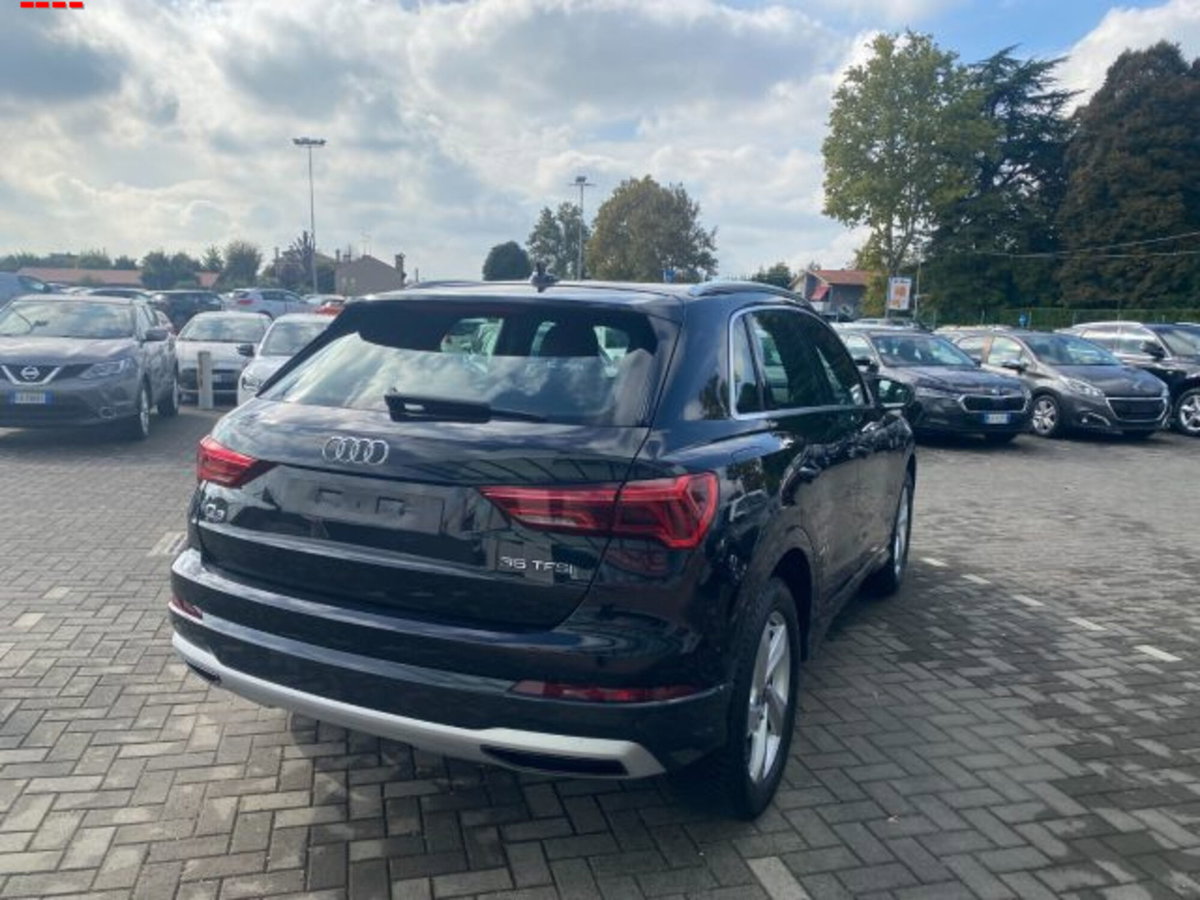 Audi Q3 35 TFSI S tronic Business Advanced (5)