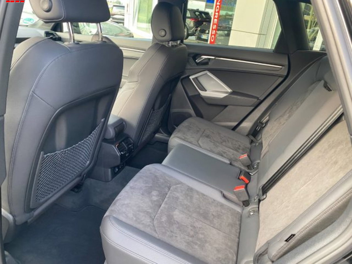 Audi Q3 35 TFSI S tronic S line edition (10)
