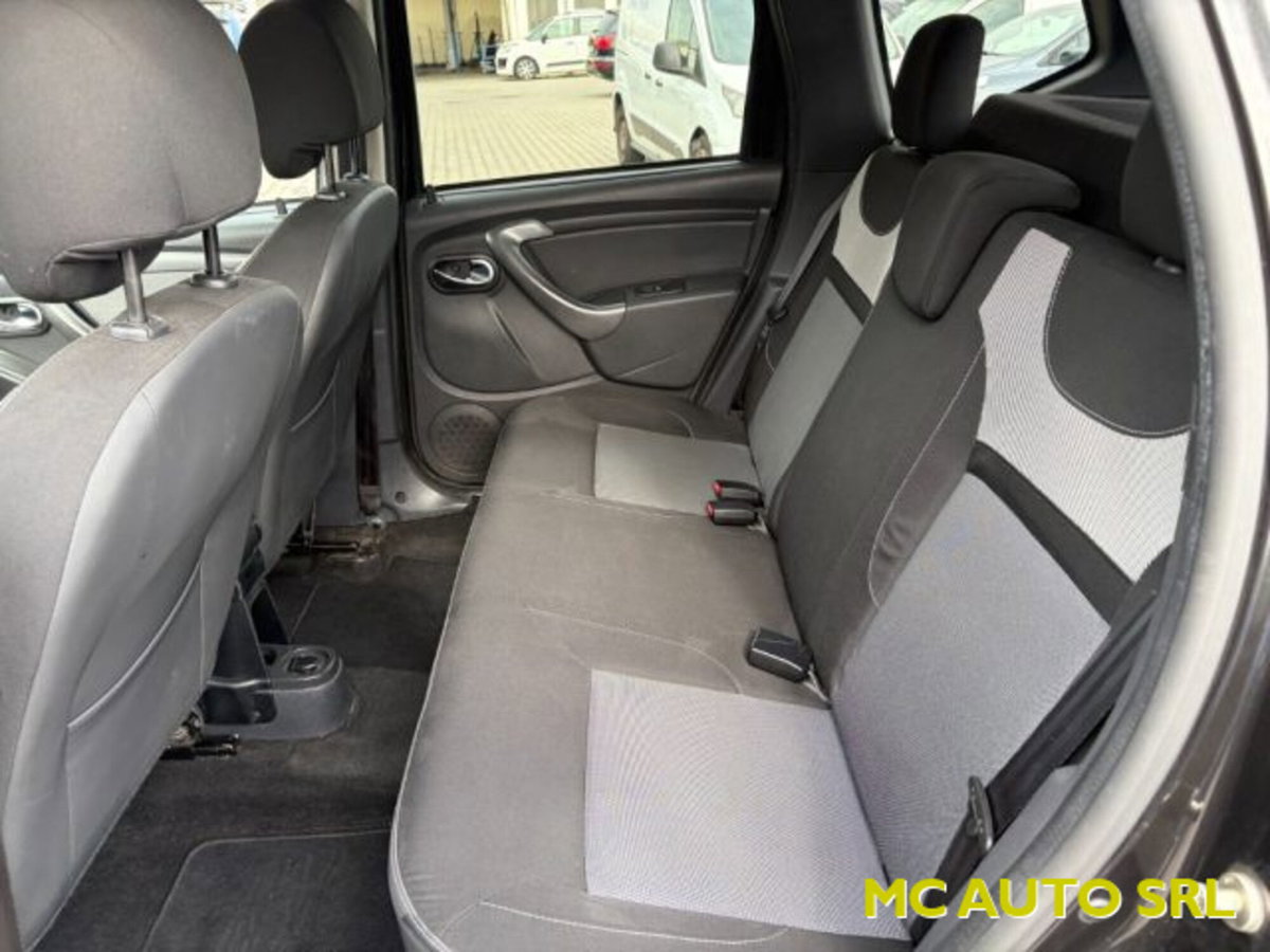 Dacia Duster 1.5 dCi 110CV 4x2 Lauréate (8)