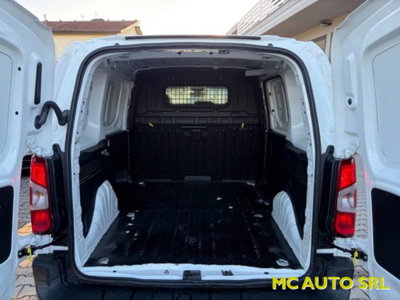 Toyota Proace City City 1.5D 130 CV S&S PC 4p. Ground (12)