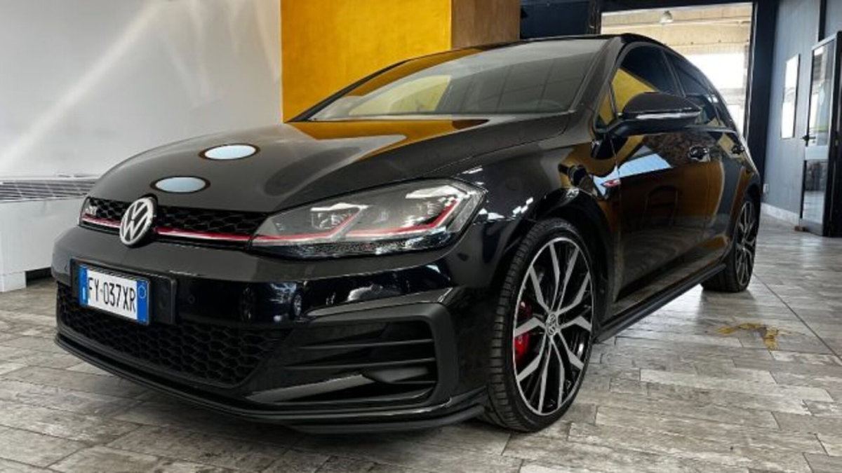 Volkswagen Golf GTI Performance 2.0 245 CV TSI DSG 5p. BMT