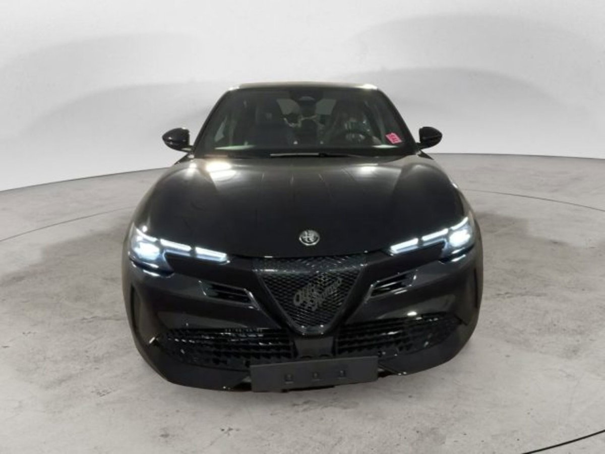 Alfa Romeo Junior 1.2 ibrida Sport Speciale 145cv edct6 (2)