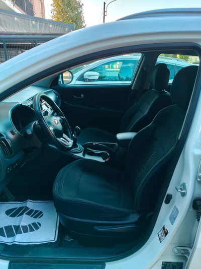 Kia Sportage 1.7 CRDI VGT 2WD Cool (20)