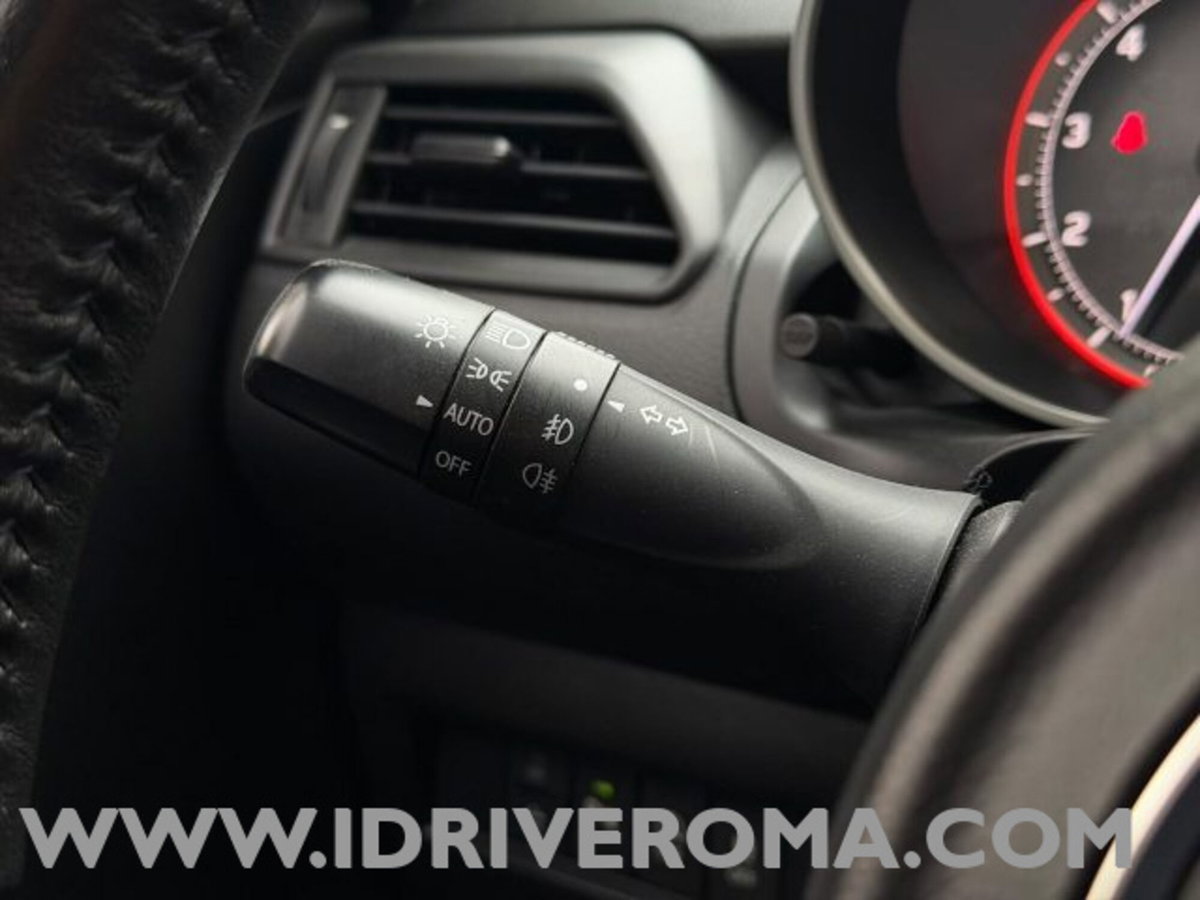 Suzuki Swift 1.2 Hybrid CVT Easy Top (16)