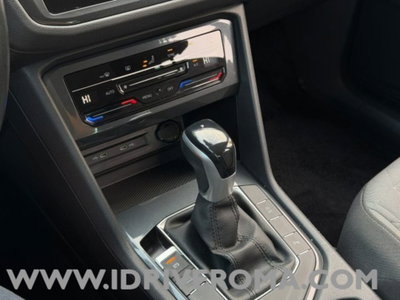 Volkswagen Tiguan 1.5 TSI 150 CV DSG ACT R-Line (17)