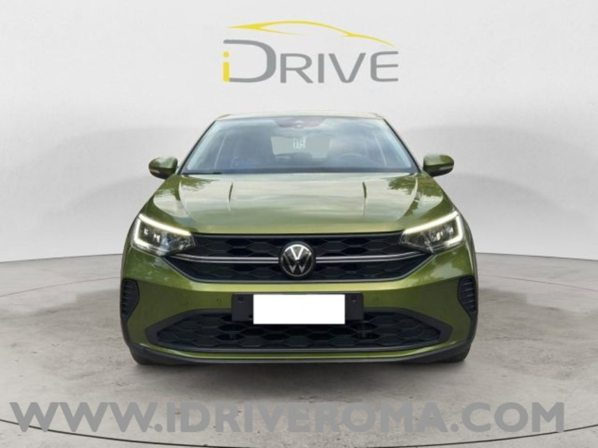 Volkswagen Taigo 1.0 tsi R-Line 95cv (2)