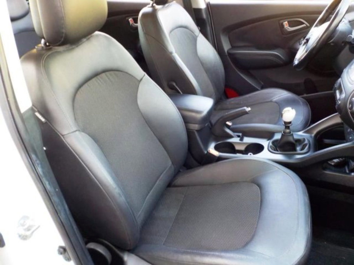 Hyundai ix35 1.7 CRDi 2WD Xpossible (17)